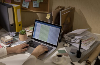 How to Prepare for Year-End Payroll Reporting